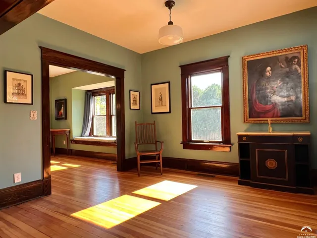 $420,000 | 1424 New York Street, Lawrence, KS 66044