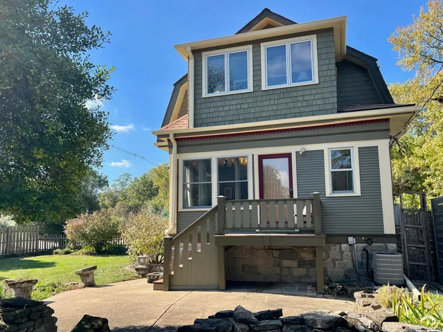 $420,000 | 1424 New York Street, Lawrence, KS 66044