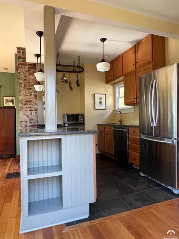 $420,000 | 1424 New York Street, Lawrence, KS 66044