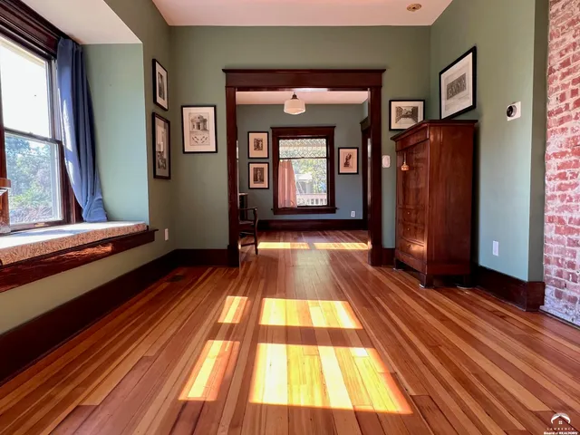 $420,000 | 1424 New York Street, Lawrence, KS 66044