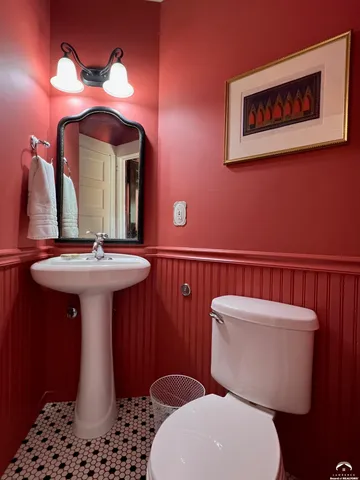 $420,000 | 1424 New York Street, Lawrence, KS 66044