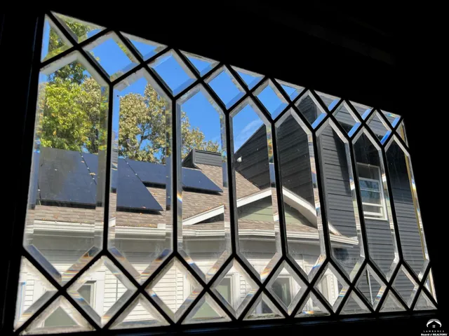 $420,000 | 1424 New York Street, Lawrence, KS 66044