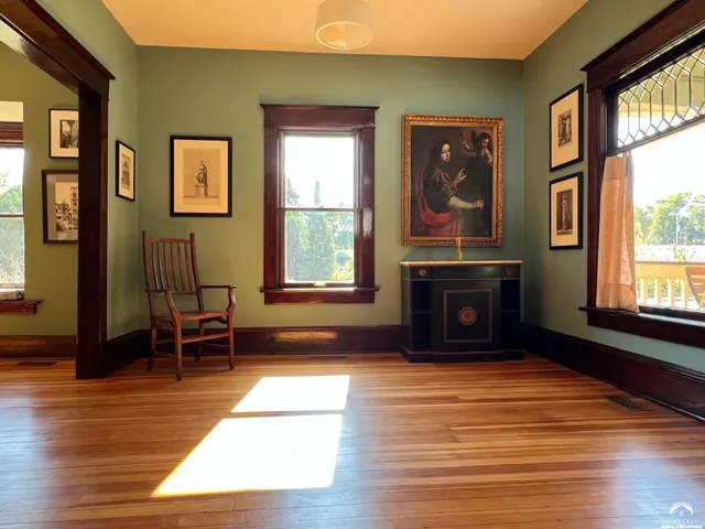 $420,000 | 1424 New York Street, Lawrence, KS 66044