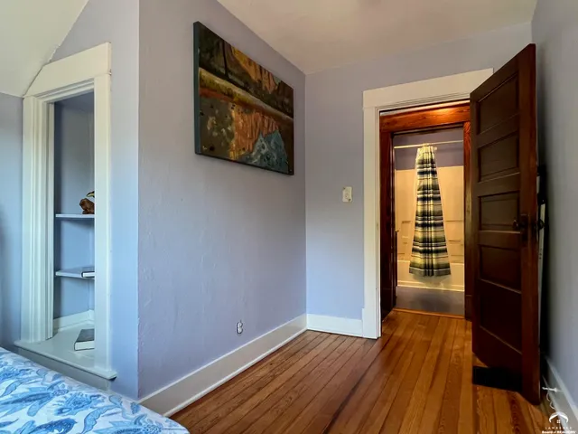 $420,000 | 1424 New York Street, Lawrence, KS 66044