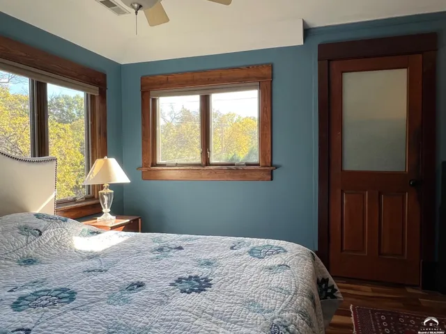 $420,000 | 1424 New York Street, Lawrence, KS 66044