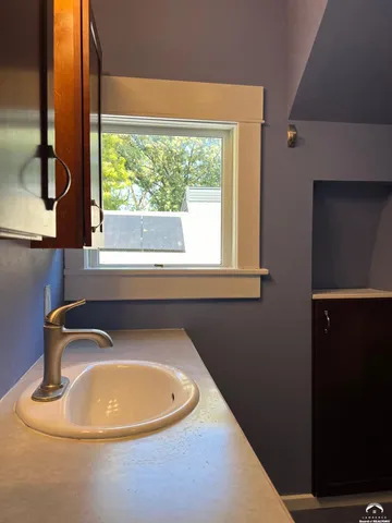 $420,000 | 1424 New York Street, Lawrence, KS 66044