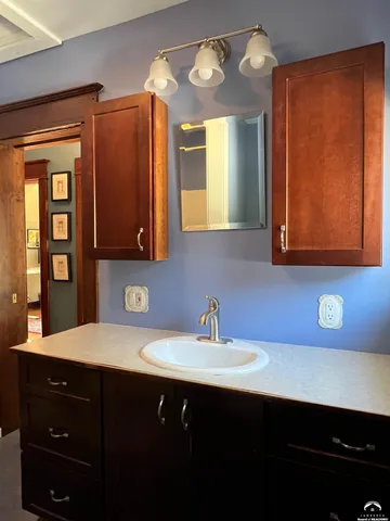 $420,000 | 1424 New York Street, Lawrence, KS 66044