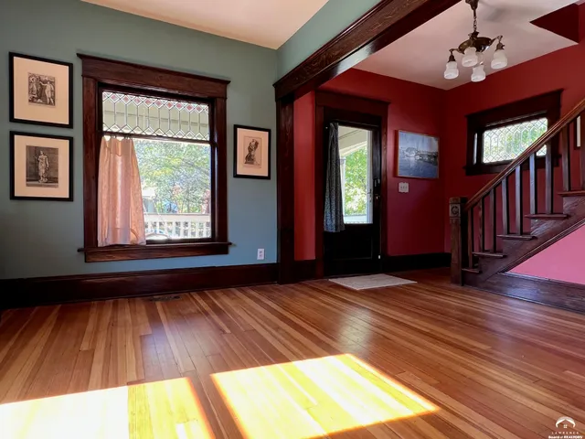 $420,000 | 1424 New York Street, Lawrence, KS 66044