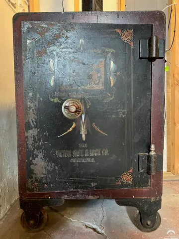 $420,000 | 1424 New York Street, Lawrence, KS 66044