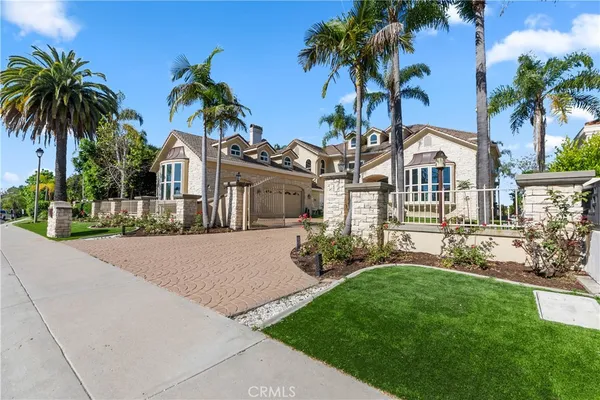 $5,460,800 | 27495 Hidden Trail Road, Laguna Hills, CA 92653