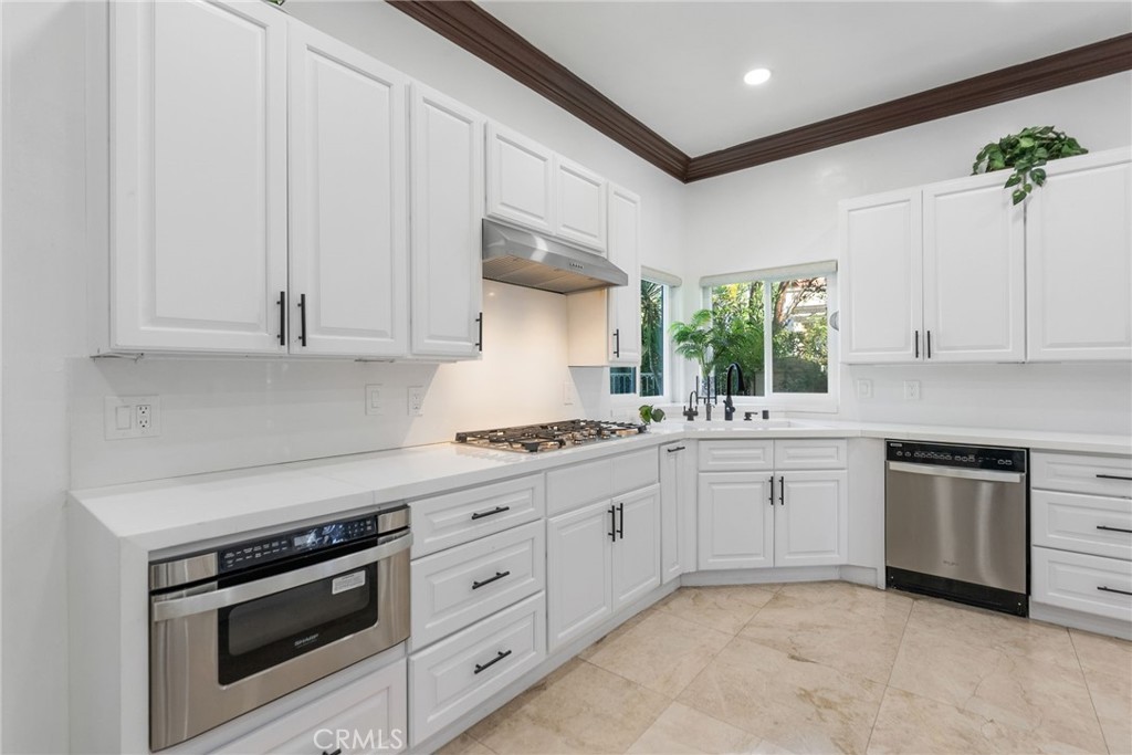 27495 Hidden Trail Road Laguna Hills, CA 92653 - Photo 24 of 65