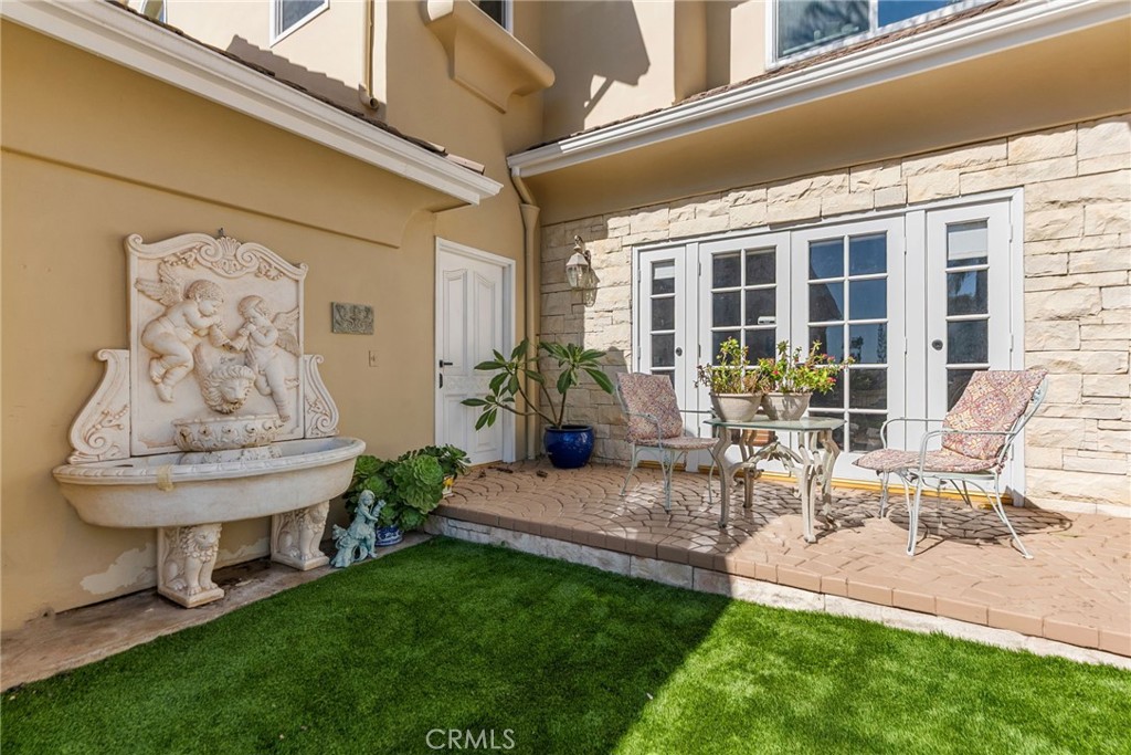 27495 Hidden Trail Road Laguna Hills, CA 92653 - Photo 5 of 65