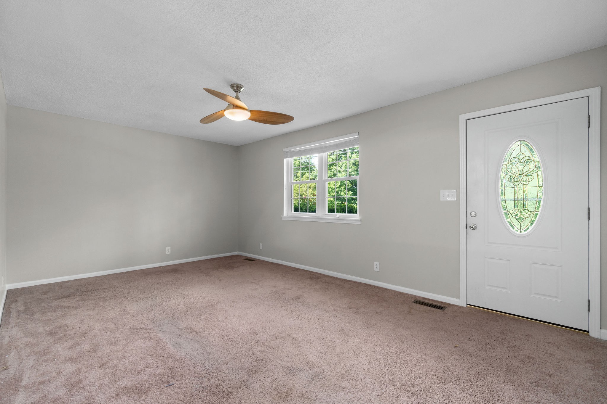 2122 Powell Road Clarksville, TN 37043 - Photo 7 of 34 Gallery Image 7