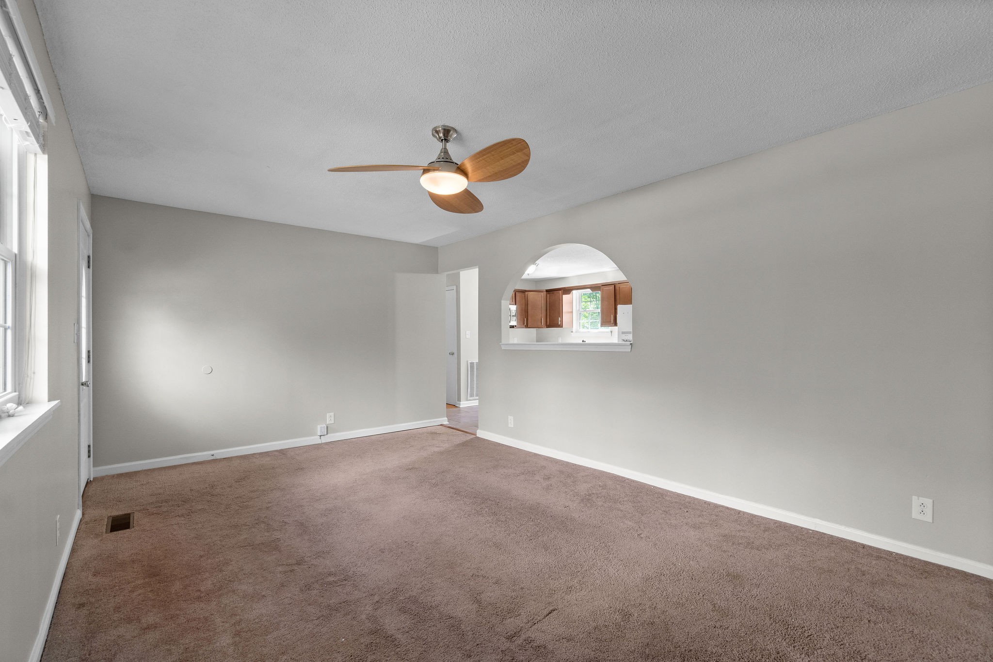 2122 Powell Road Clarksville, TN 37043 - Photo 8 of 34 Gallery Image 8