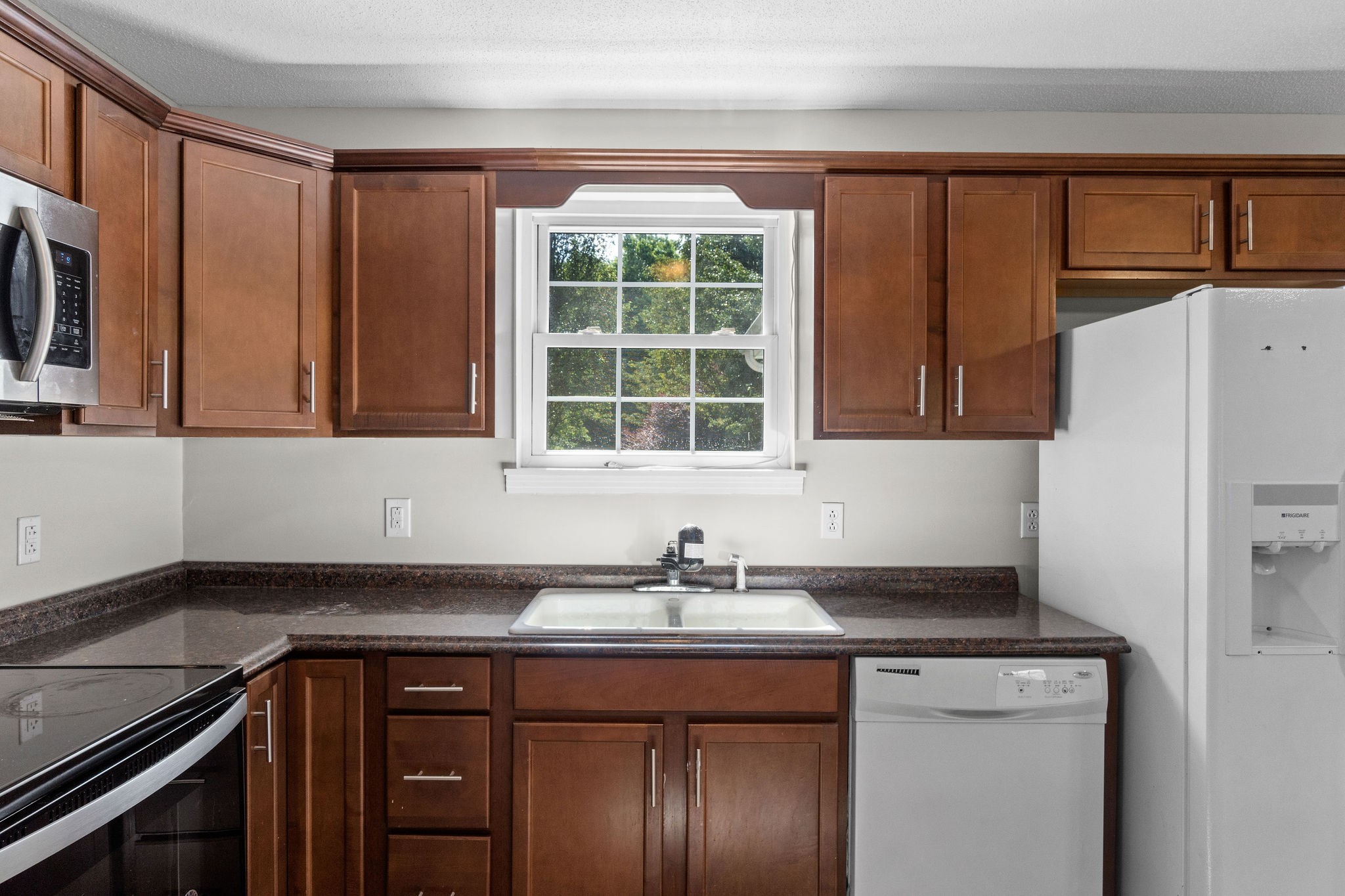 2122 Powell Road Clarksville, TN 37043 - Photo 10 of 34 Gallery Image 10