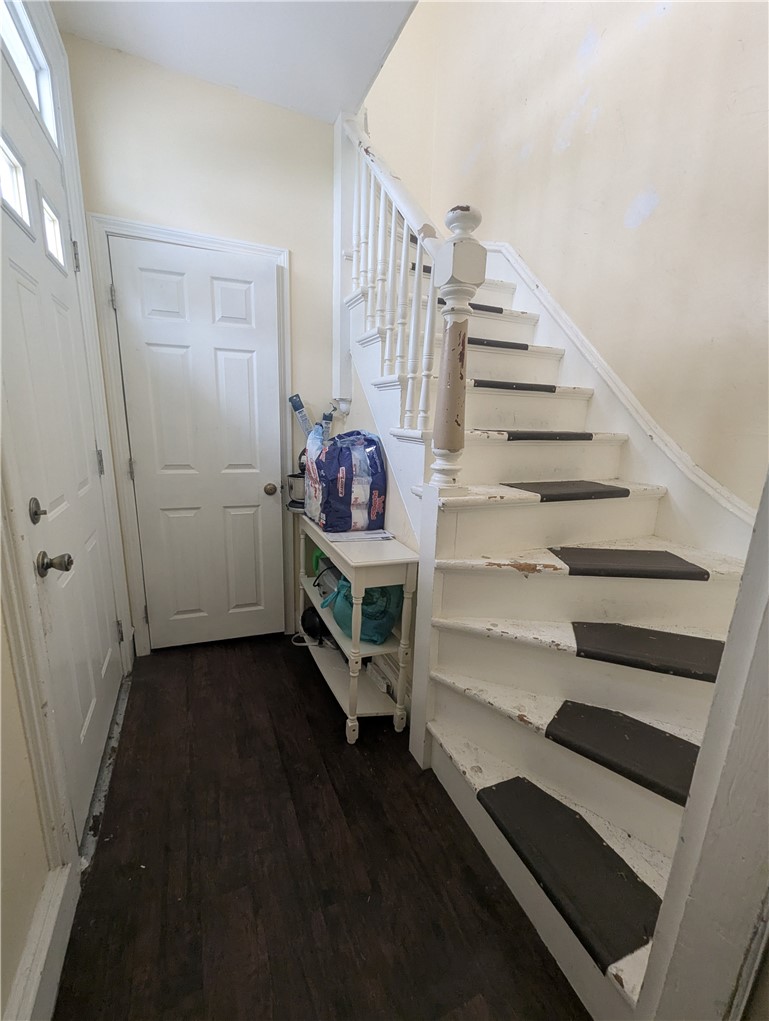 123 Laban Street Providence, RI 02909 - Photo 34 of 42