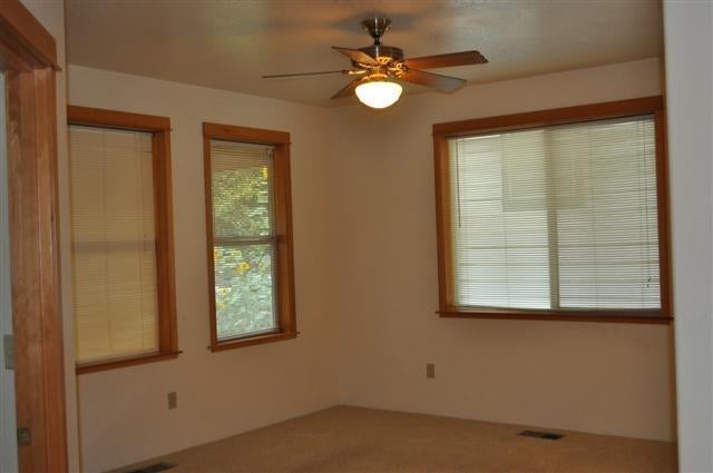 38 Logan Way Talent, OR 97540 - Photo 4 of 8 Additional Photo