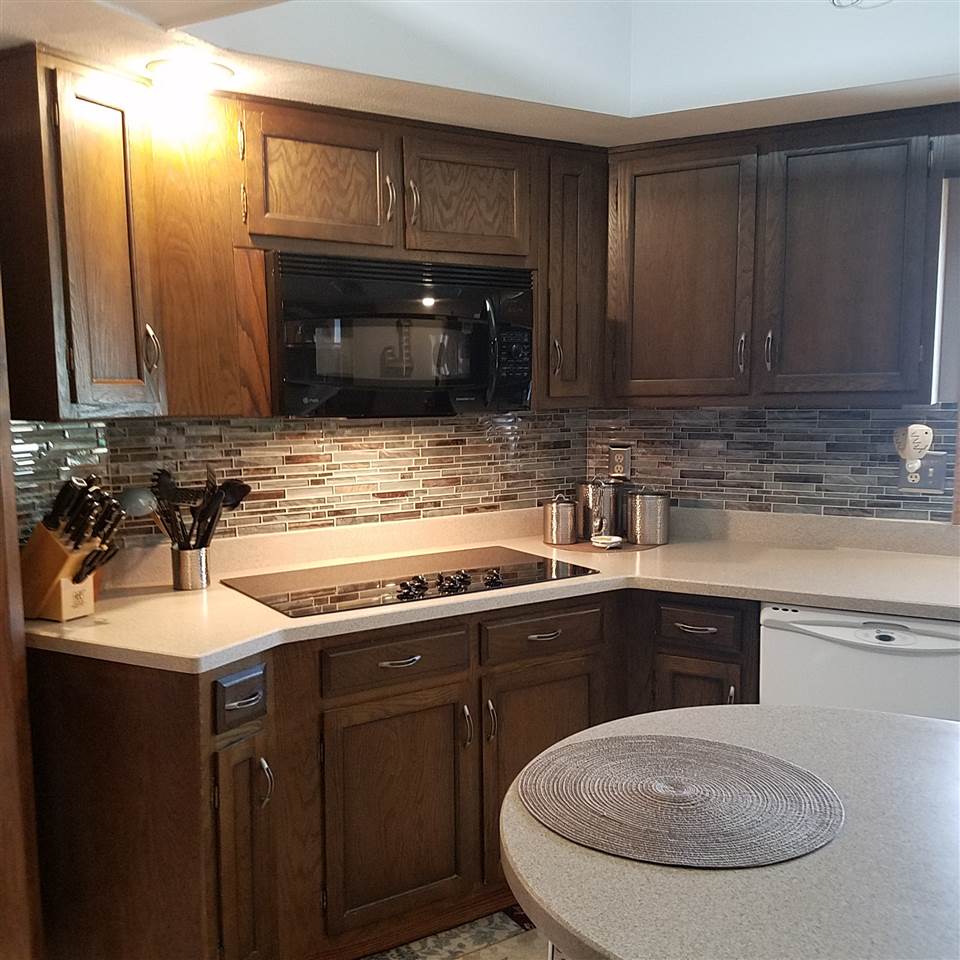 6301 Bradford Road Cherry Valley, IL 61016 - Photo 11 of 25 Gallery Image 11