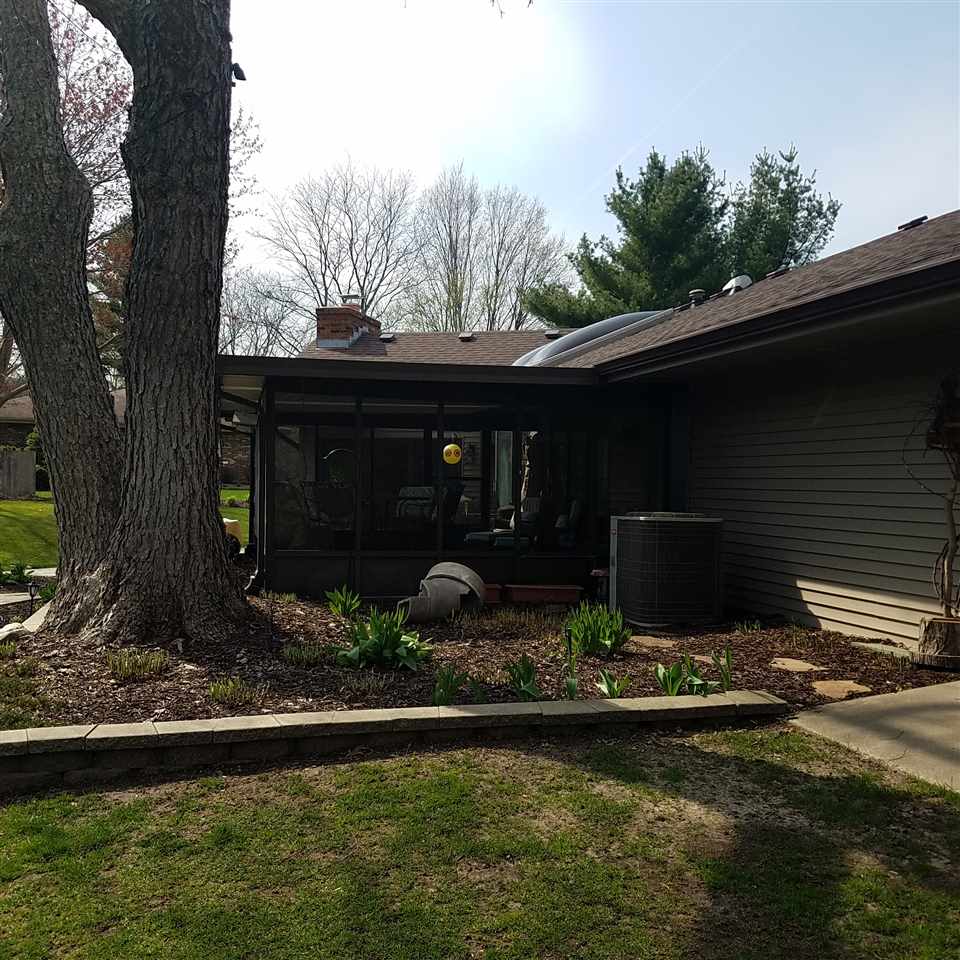 6301 Bradford Road Cherry Valley, IL 61016 - Photo 4 of 25 Gallery Image 4