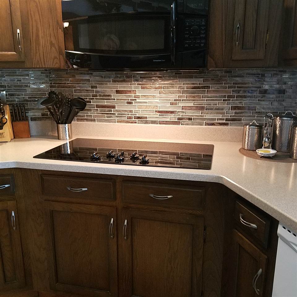 6301 Bradford Road Cherry Valley, IL 61016 - Photo 9 of 25 Gallery Image 9