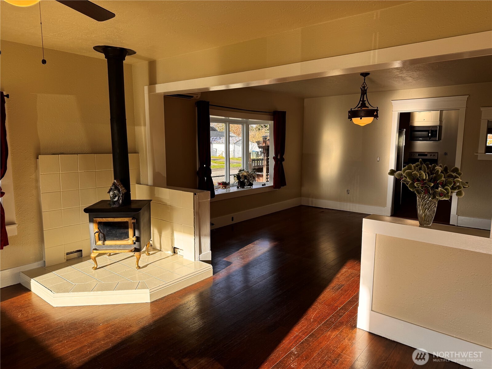 239 West 5th Street Port Angeles, WA 98362 - Photo 23 of 34