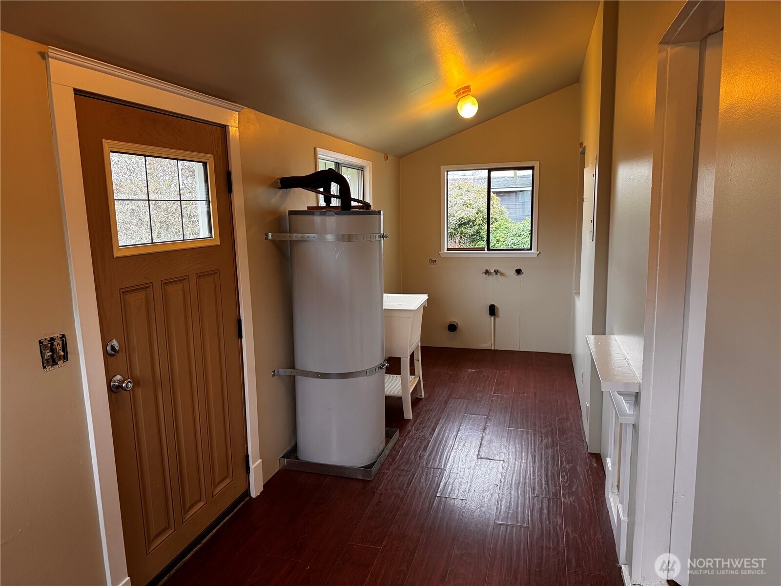 239 West 5th Street Port Angeles, WA 98362 - Photo 26 of 34