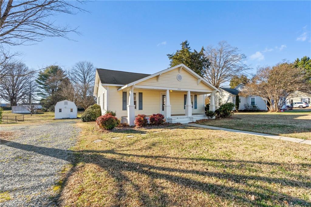 2722 Darrow Road Walkertown, NC 27051 - Photo 2 of 37