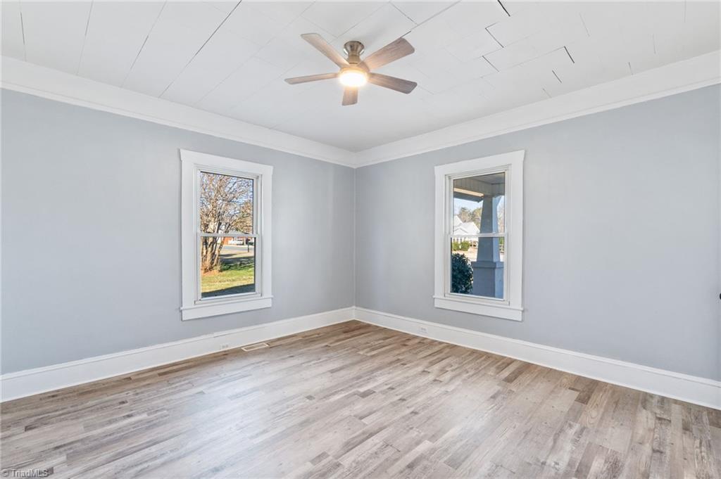 2722 Darrow Road Walkertown, NC 27051 - Photo 22 of 37