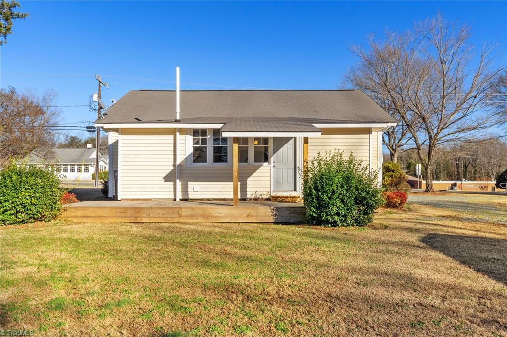 2722 Darrow Road Walkertown, NC 27051 - Photo 32 of 37