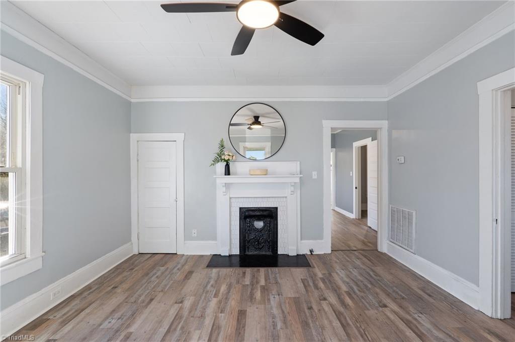 2722 Darrow Road Walkertown, NC 27051 - Photo 7 of 37