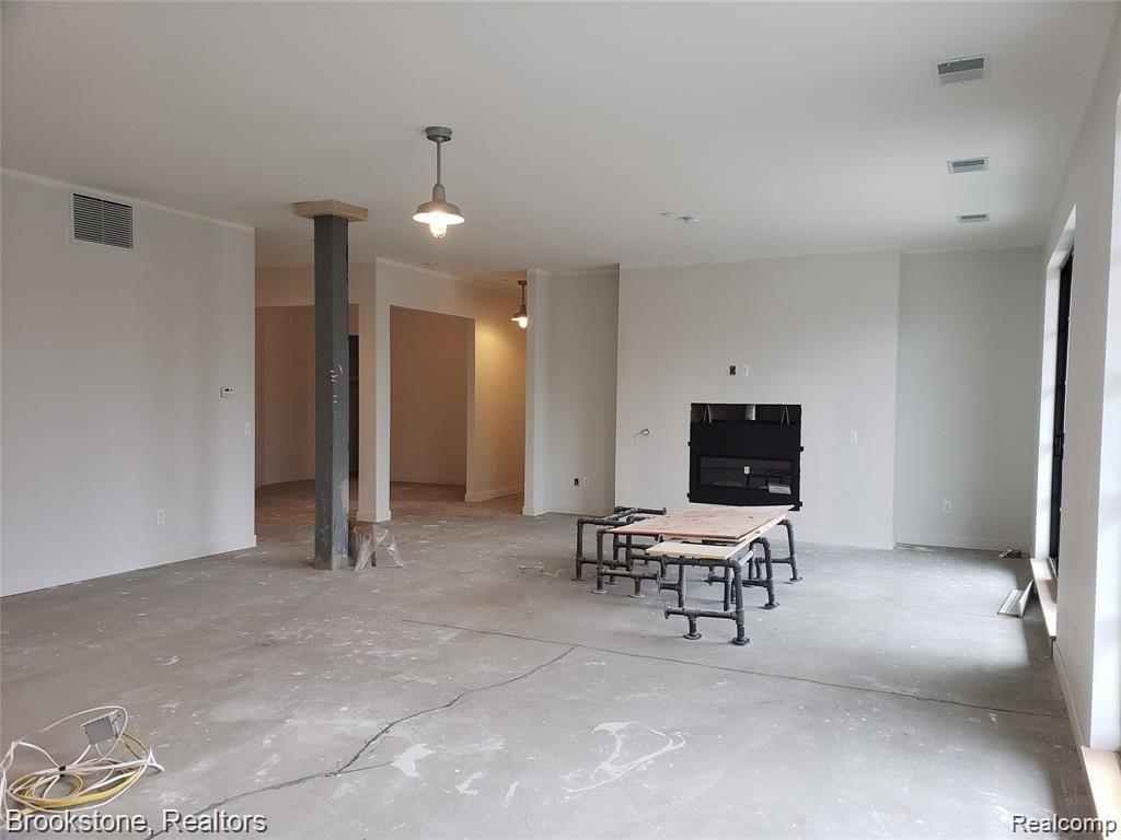 804 North Main Street, Unit 3D Rochester, MI 48307 - Photo 31 of 42