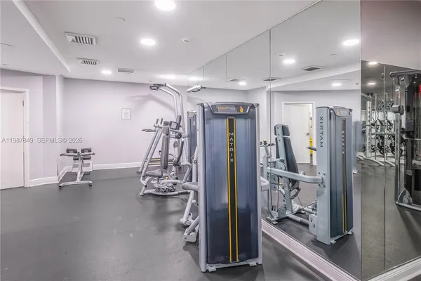 a view of a livingroom with furniture