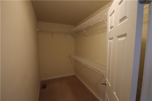 1809 Abrams Road Clarksville, TN 37042 - Photo 8 of 13 Extra large master closet