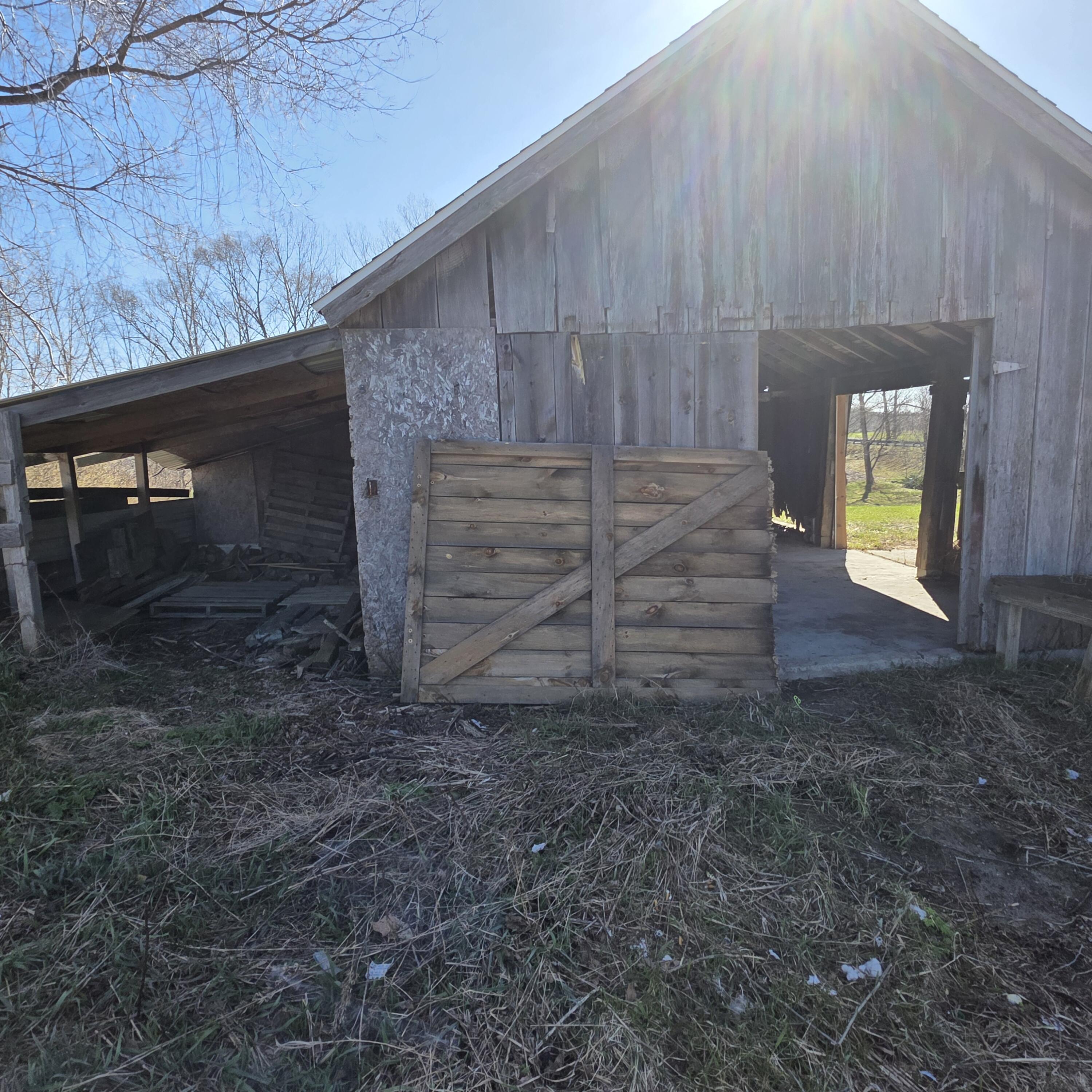 992 East Polk Road Hart, MI 49420 - Photo 31 of 41 20260409_104105