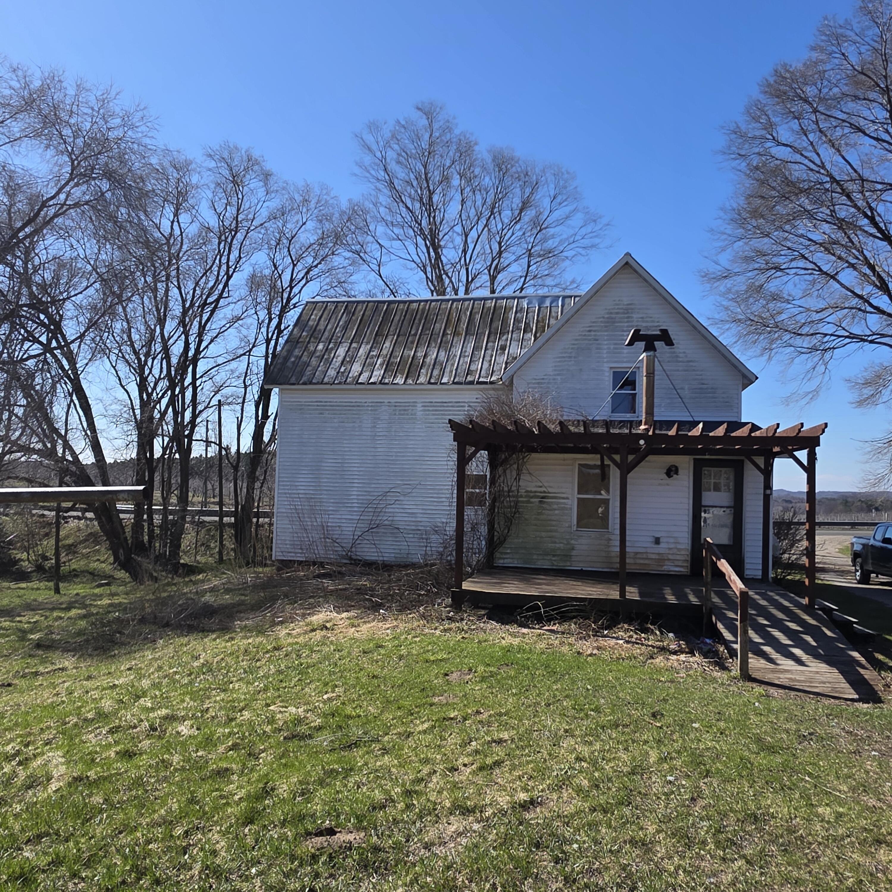 992 East Polk Road Hart, MI 49420 - Photo 34 of 41 20260409_104020