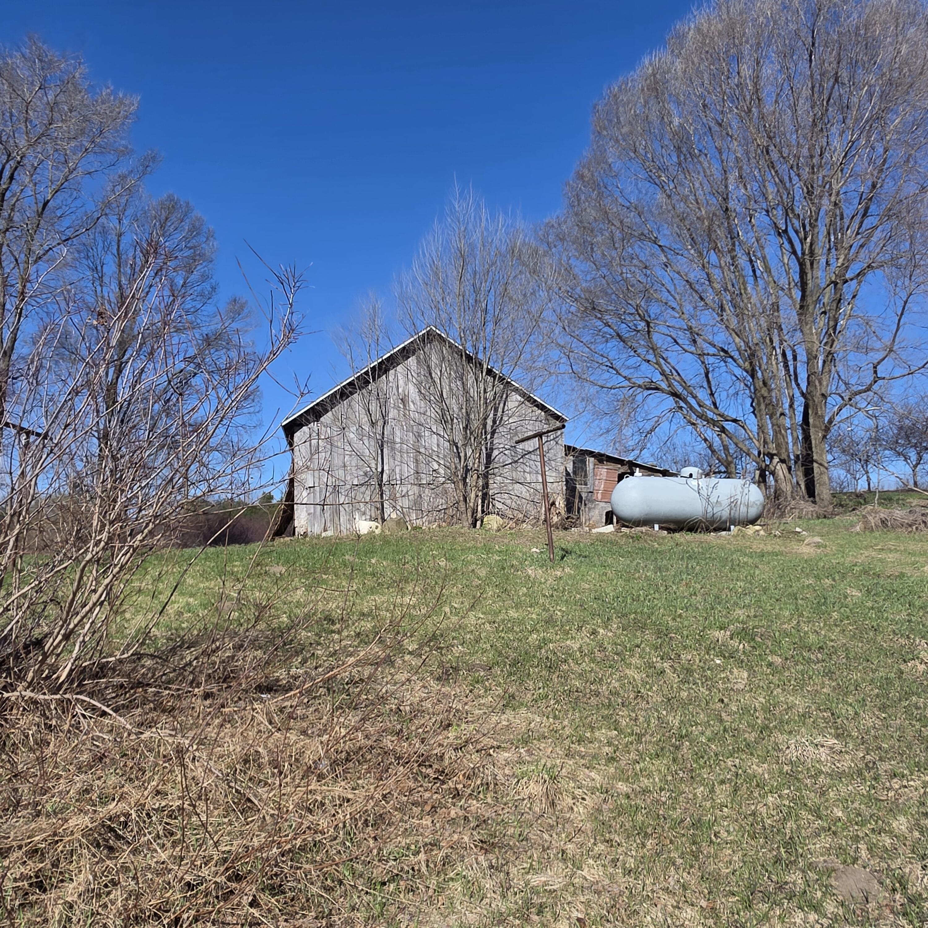 992 East Polk Road Hart, MI 49420 - Photo 35 of 41 20260409_104002