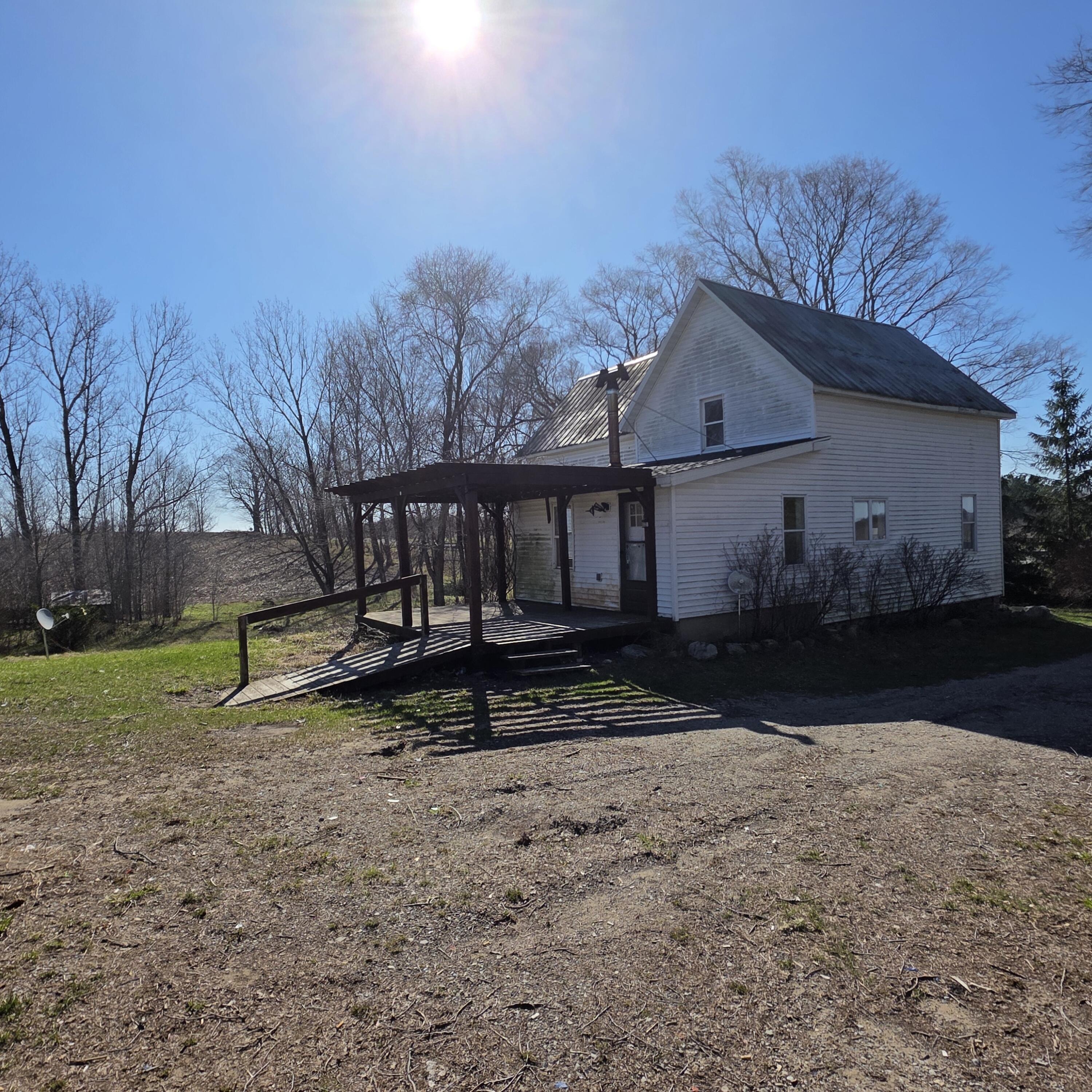 992 East Polk Road Hart, MI 49420 - Photo 5 of 41 20260409_104125