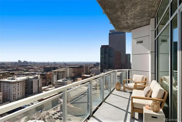 $3,500 | 2001 Lincoln Street, Unit 2422L, Denver, CO 80202