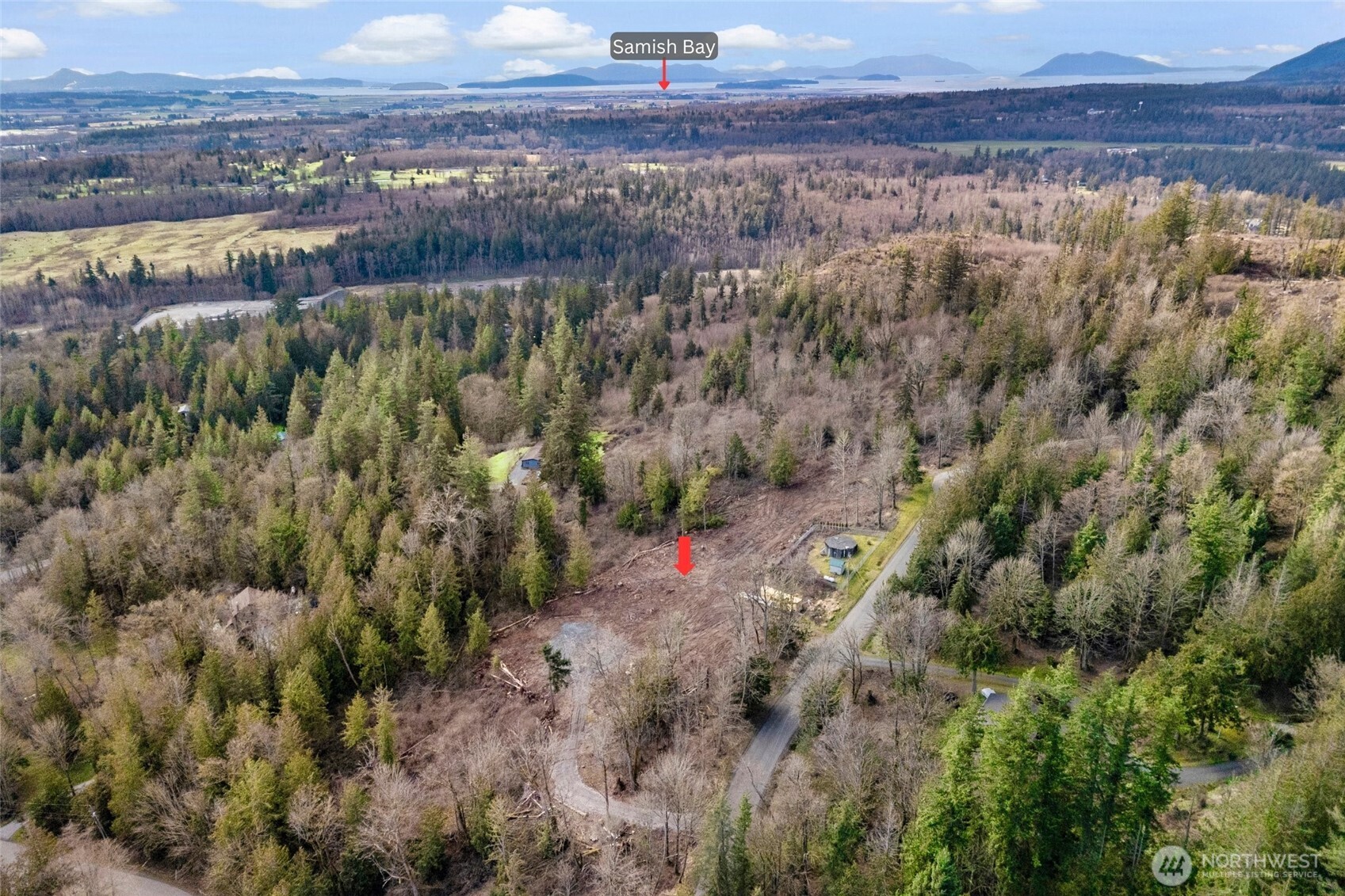 7220 Cliffside Lane Sedro-Woolley, WA 98284 - Photo 5 of 37 a view of a lake with a city