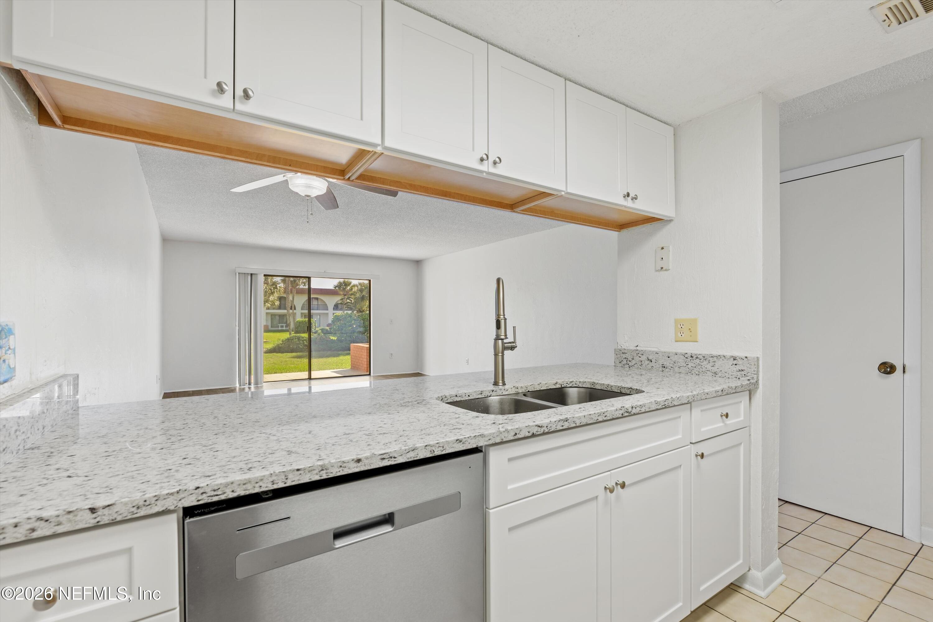 11 Dondanville Road, Unit 3 St. Augustine, FL 32080 - Photo 10 of 25 10-Kitchen