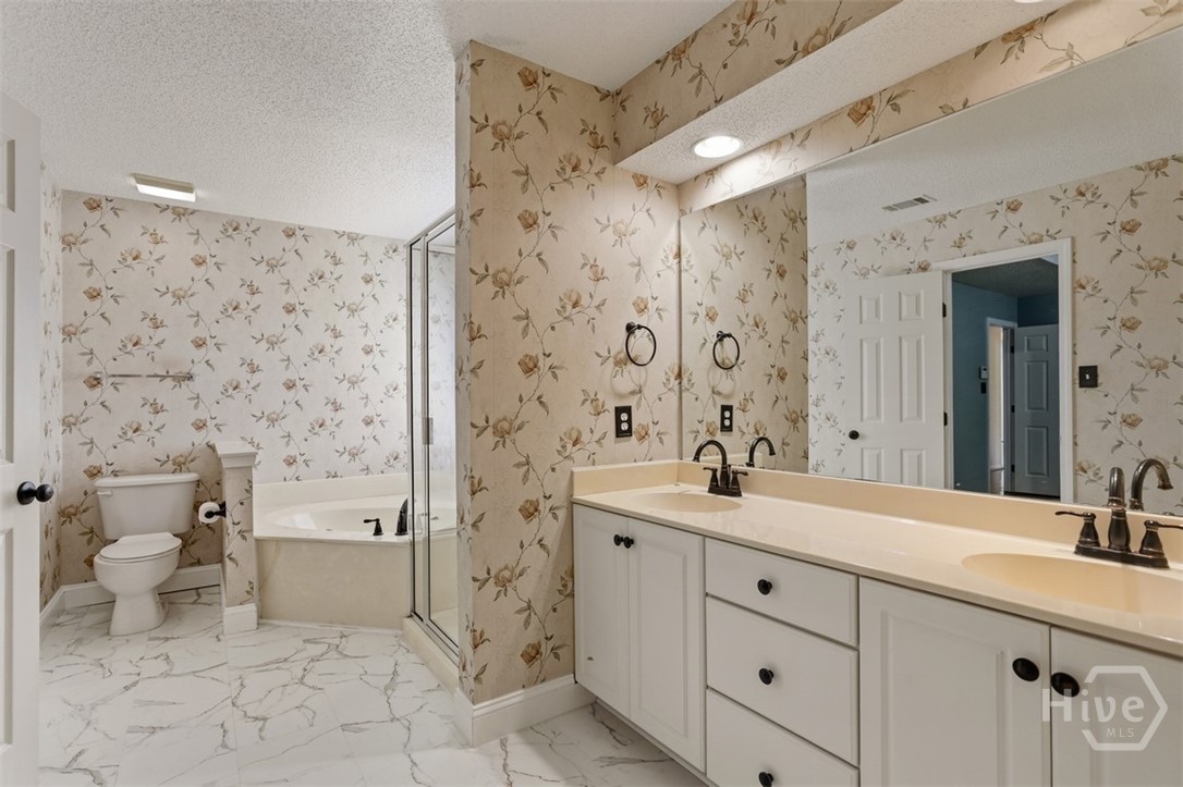 14 Sandy Pond Court Savannah, GA 31419 - Photo 24 of 50 Owner's bathroom