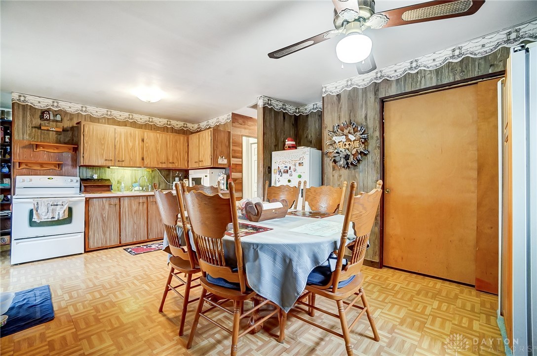 6883 Singer Road Dayton, OH 45424 - Photo 12 of 41 Gallery Image 12
