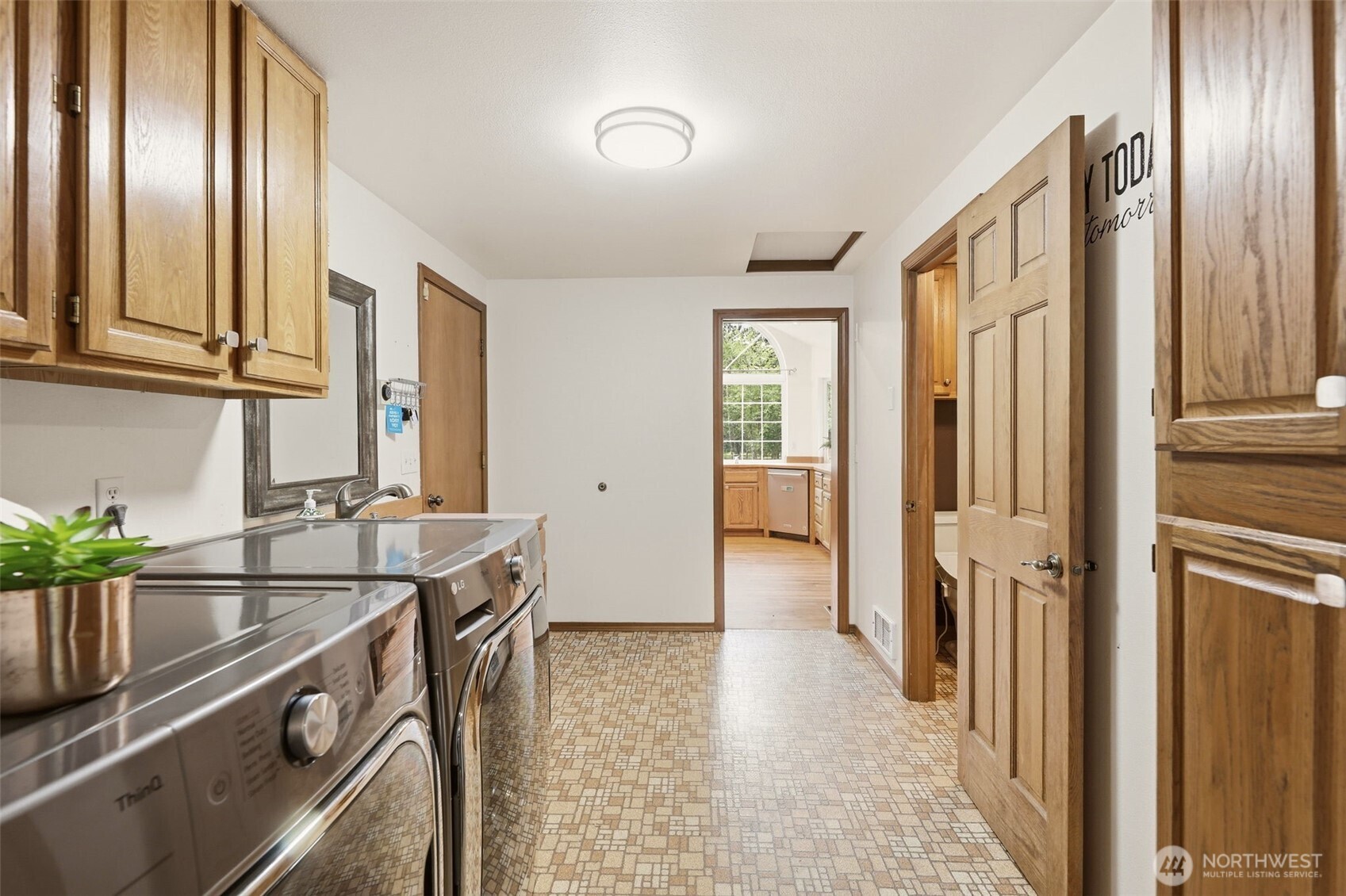221 Russell Road Snohomish, WA 98290 - Photo 21 of 39 Gallery Image 21