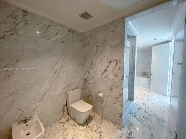 $36,000 | 15701 Collins Avenue, Unit 1205, Sunny Isles Beach, FL 33160