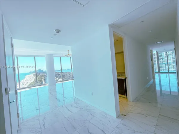 $36,000 | 15701 Collins Avenue, Unit 1205, Sunny Isles Beach, FL 33160