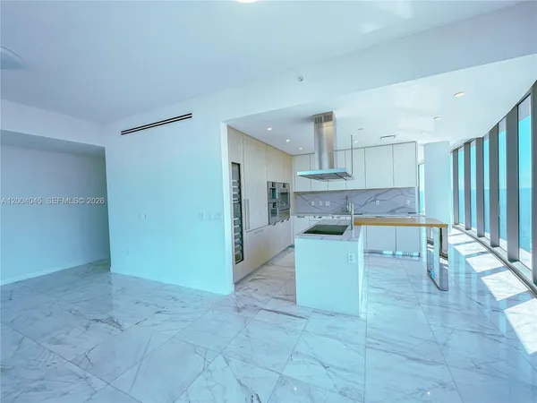 $36,000 | 15701 Collins Avenue, Unit 1205, Sunny Isles Beach, FL 33160