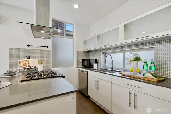 $768,800 | 2033 Northwest 65th Street, Seattle, WA 98117