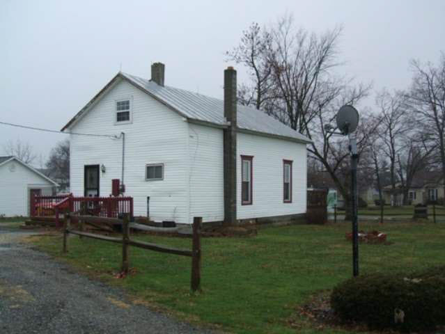 246 Walnut Street Modoc, IN 47358 - Photo 1 of 9 Gallery Image 1