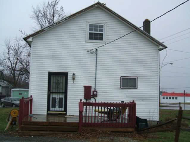 246 Walnut Street Modoc, IN 47358 - Photo 3 of 9 Gallery Image 3