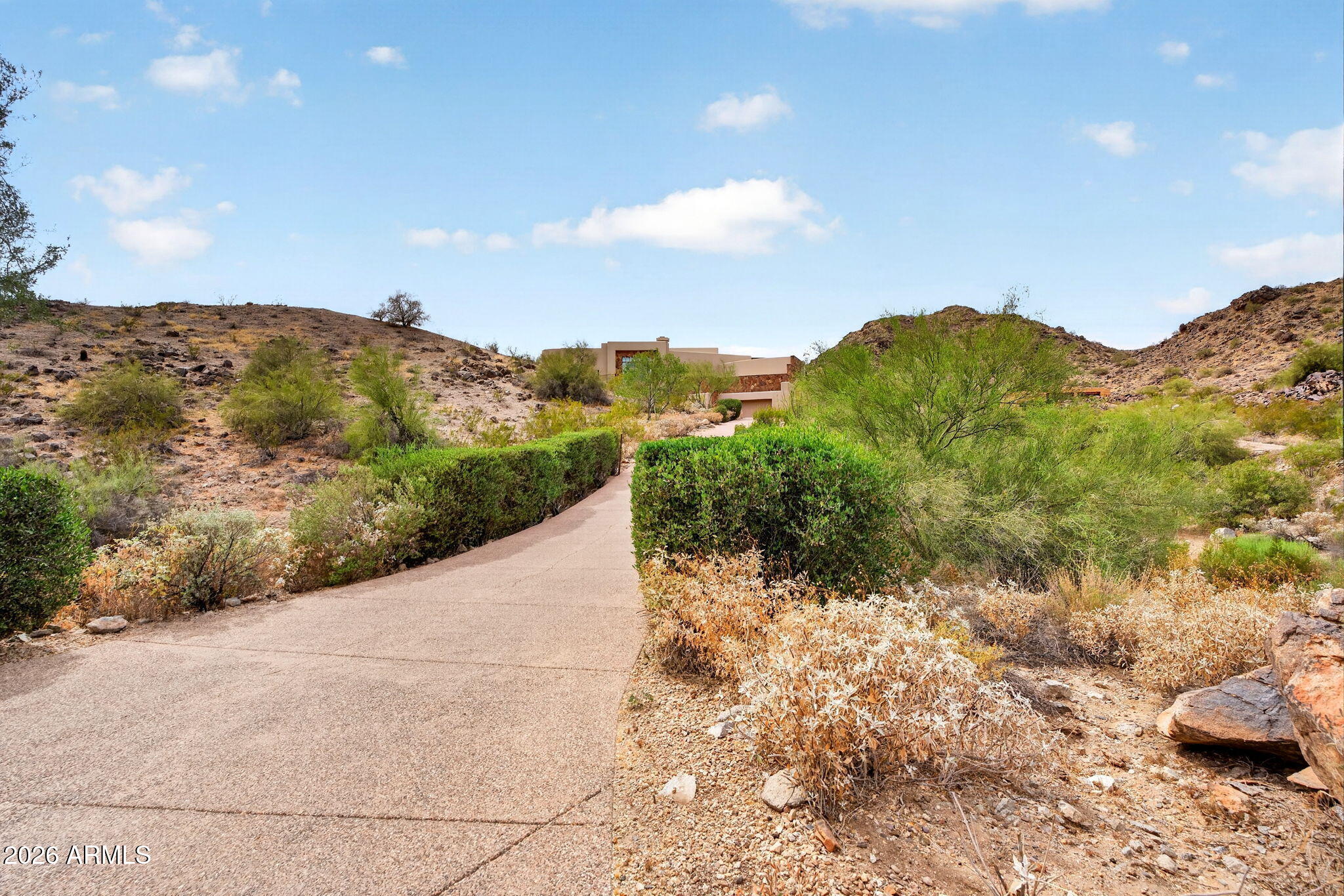 14016 South Rockhill Road Phoenix, AZ 85048 - Photo 9 of 198 Gallery Image 9